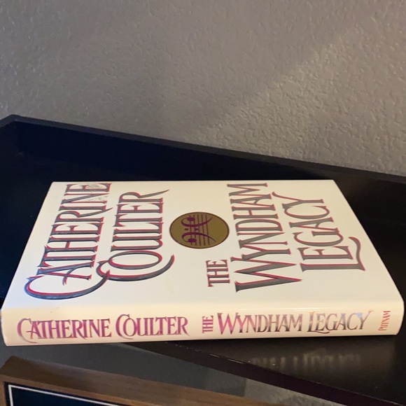 The Nightingale Legacy and The Wyndham Legacy in preowned condition. - Picture 12 of 14